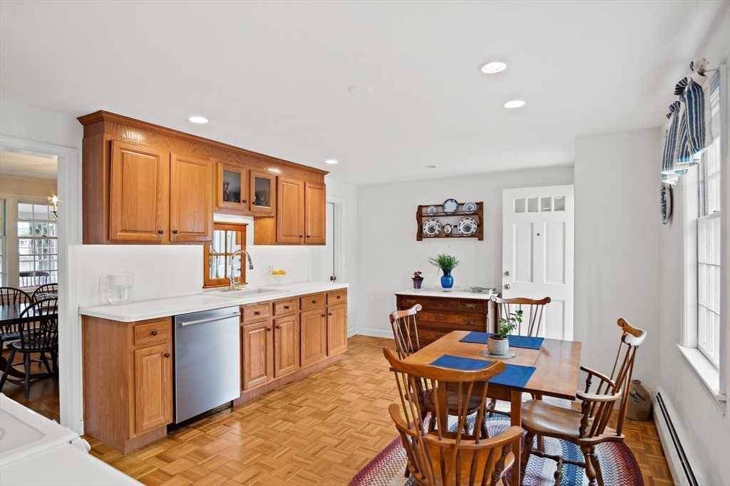 4 Canterbury Road Woburn, MA 01801 - Photo 10 of 38 Gallery Image 10
