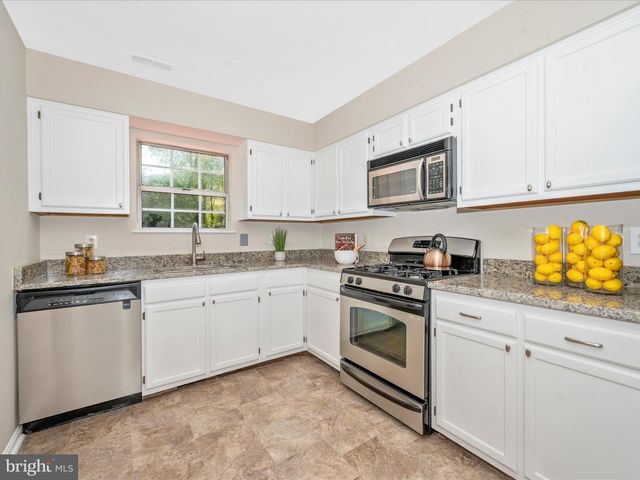 $550,000 | 16 Owens Glen Court, North Potomac, MD 20878