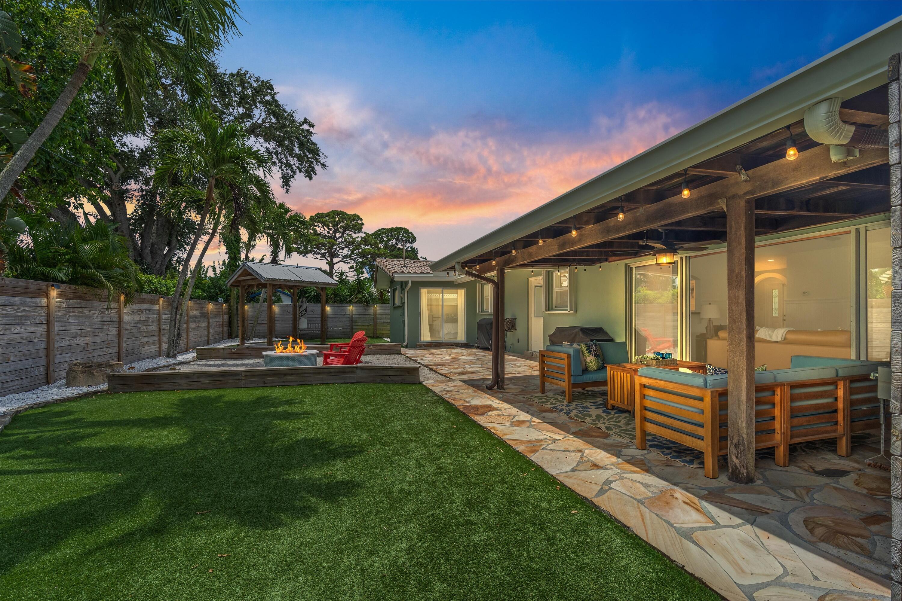 232 Northwest 10th Court Boca Raton, FL 33486 - Photo 35 of 38 Back Yard at Dusk