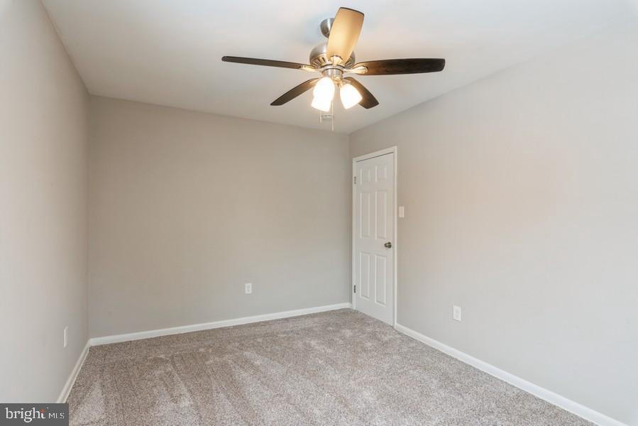 8 Nottingham Road Pennsville, NJ 08070 - Photo 12 of 17