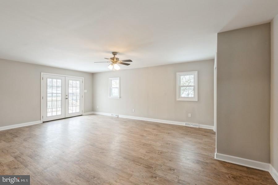 8 Nottingham Road Pennsville, NJ 08070 - Photo 16 of 17