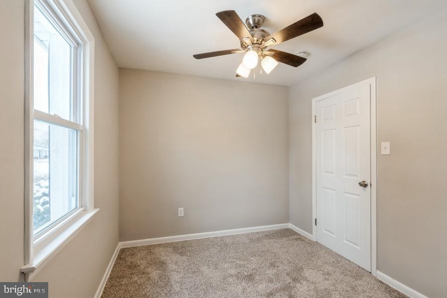 8 Nottingham Road Pennsville, NJ 08070 - Photo 7 of 17