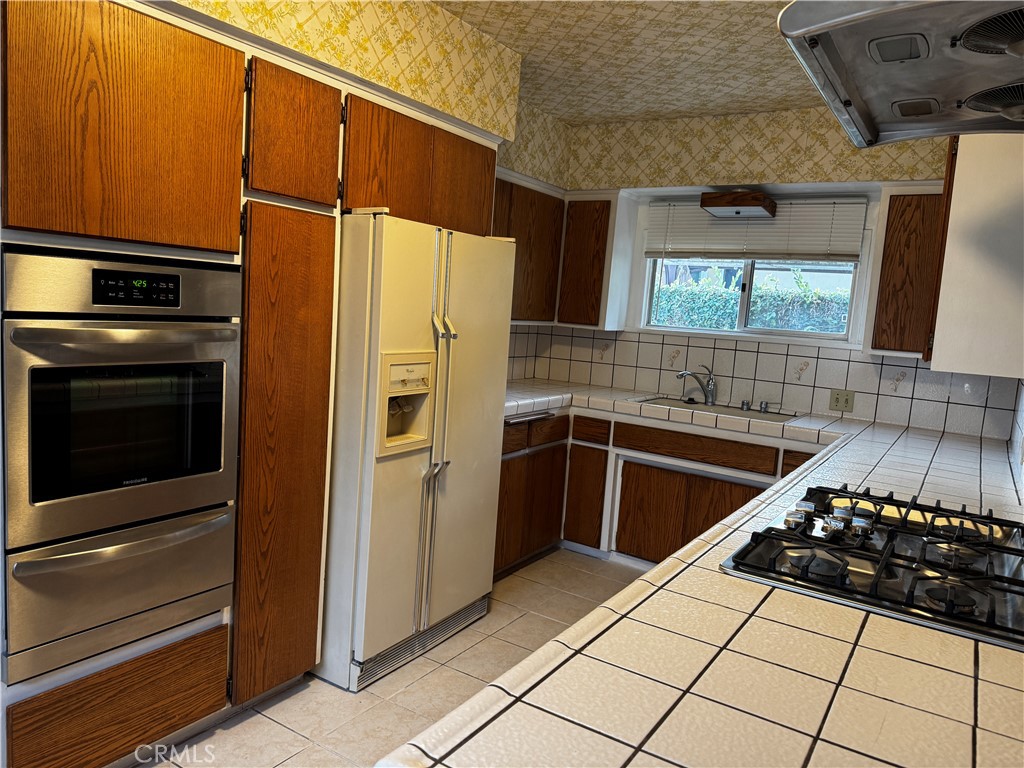 2115 Holly Avenue Arcadia, CA 91007 - Photo 8 of 18 kitchen with newer appinaces