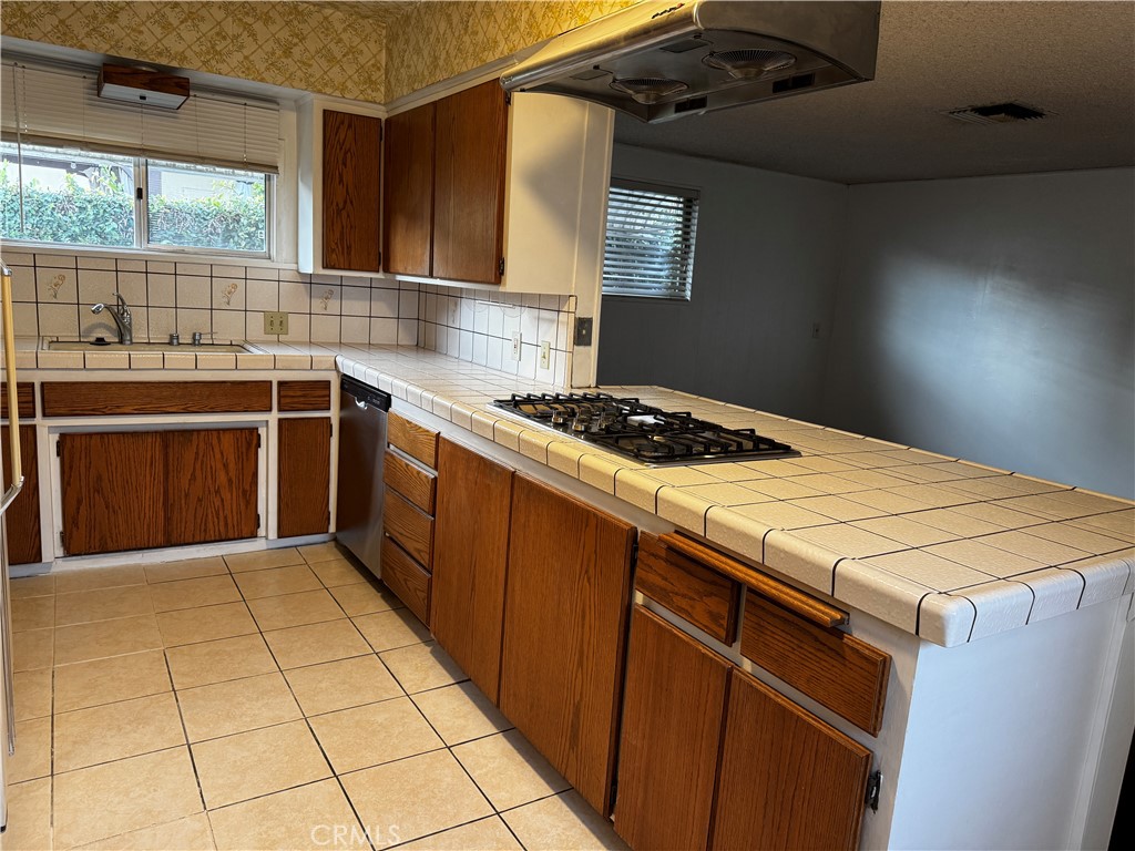 2115 Holly Avenue Arcadia, CA 91007 - Photo 9 of 18 kitchen with newer appinaces