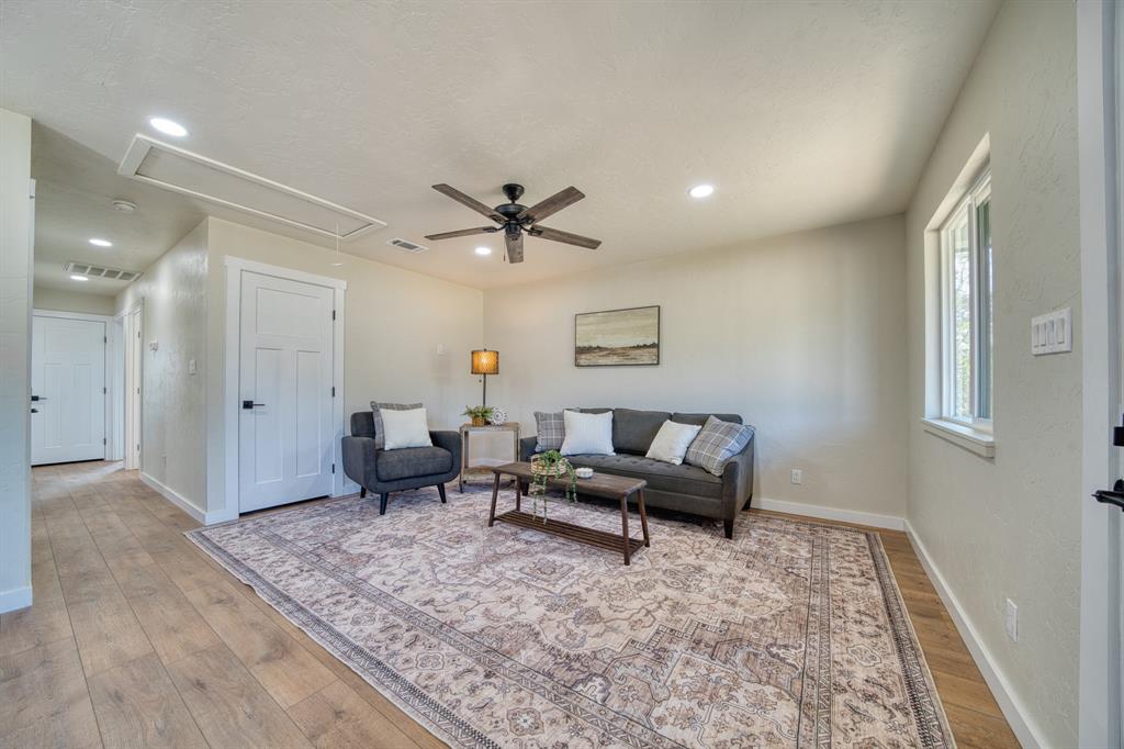 104 Private Road Omaha, TX 75571 - Photo 16 of 37 Gallery Image 16