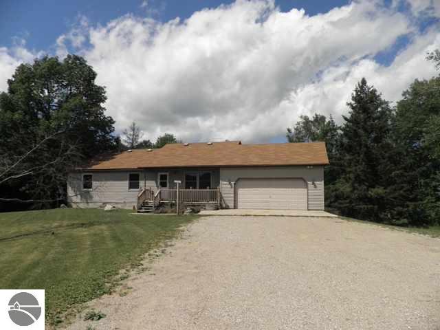 3400 Mill Road Traverse City, MI 49685 - Photo 1 of 17 1737224.JPG