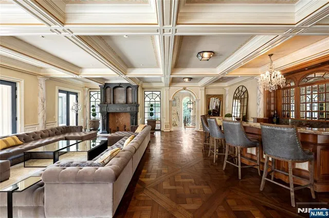 $24,750,000 | 31 Rio Vista Drive, Alpine, NJ 07620