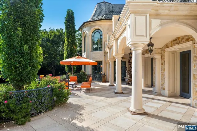 $24,750,000 | 31 Rio Vista Drive, Alpine, NJ 07620