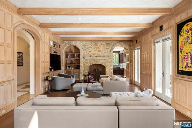 $24,750,000 | 31 Rio Vista Drive, Alpine, NJ 07620