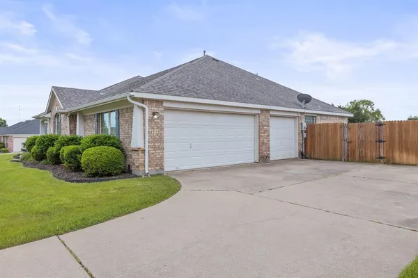 $475,000 | 108 Clydesdale Drive, Fate, TX 75087