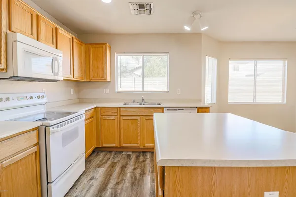 $1,700 | 12446 West Ash Street, El Mirage, AZ 85335