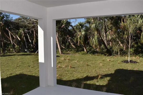 a view of outdoor space