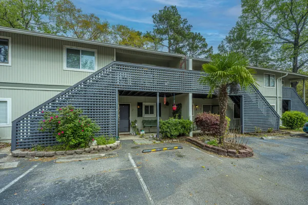 $225,000 | 2745 Jobee Drive, Unit 6, Charleston, SC 29414