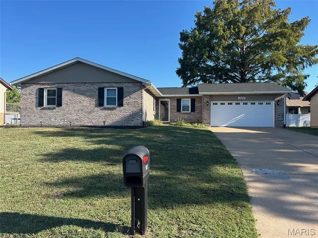 $249,000 | 527 Fairfax Drive, Columbia, IL 62236