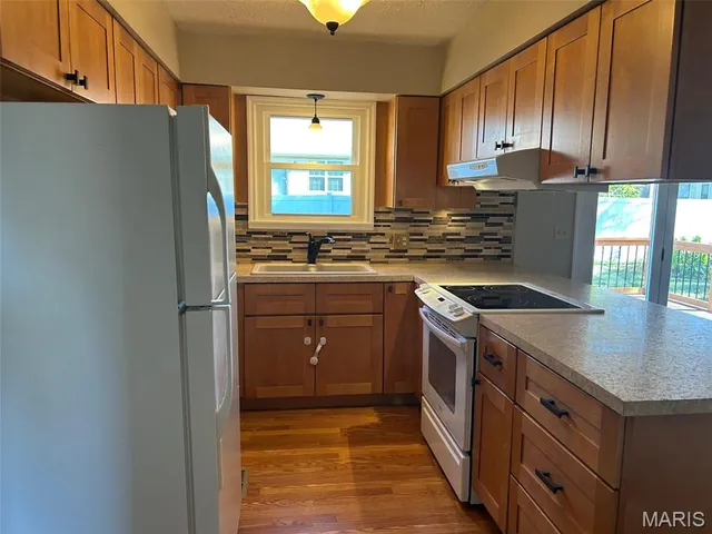 $249,000 | 527 Fairfax Drive, Columbia, IL 62236