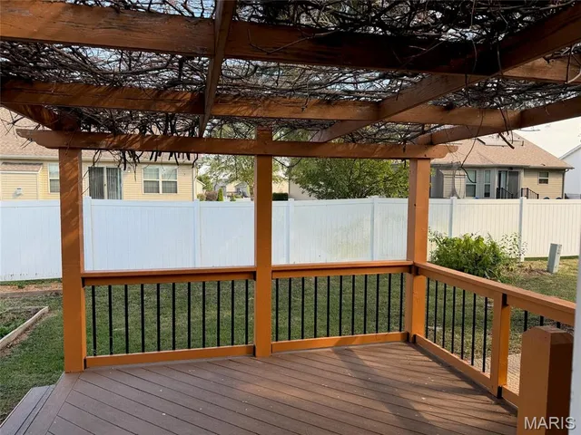 $249,000 | 527 Fairfax Drive, Columbia, IL 62236