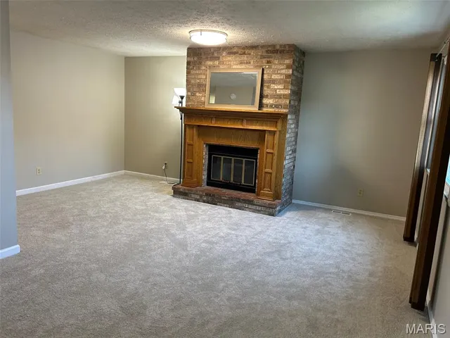 $249,000 | 527 Fairfax Drive, Columbia, IL 62236