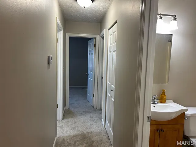 $249,000 | 527 Fairfax Drive, Columbia, IL 62236