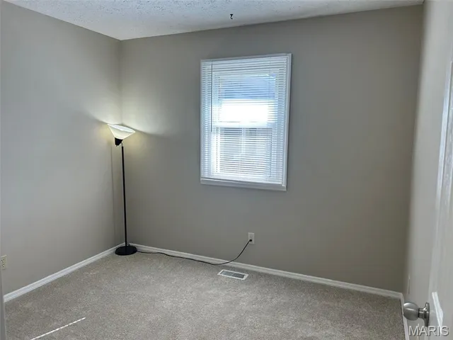 $249,000 | 527 Fairfax Drive, Columbia, IL 62236