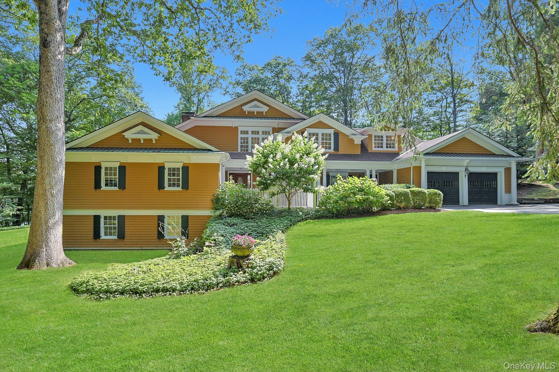 8 North Lake Road Armonk, NY 10504 - Photo 6 of 50 Welcome home to North Lake.