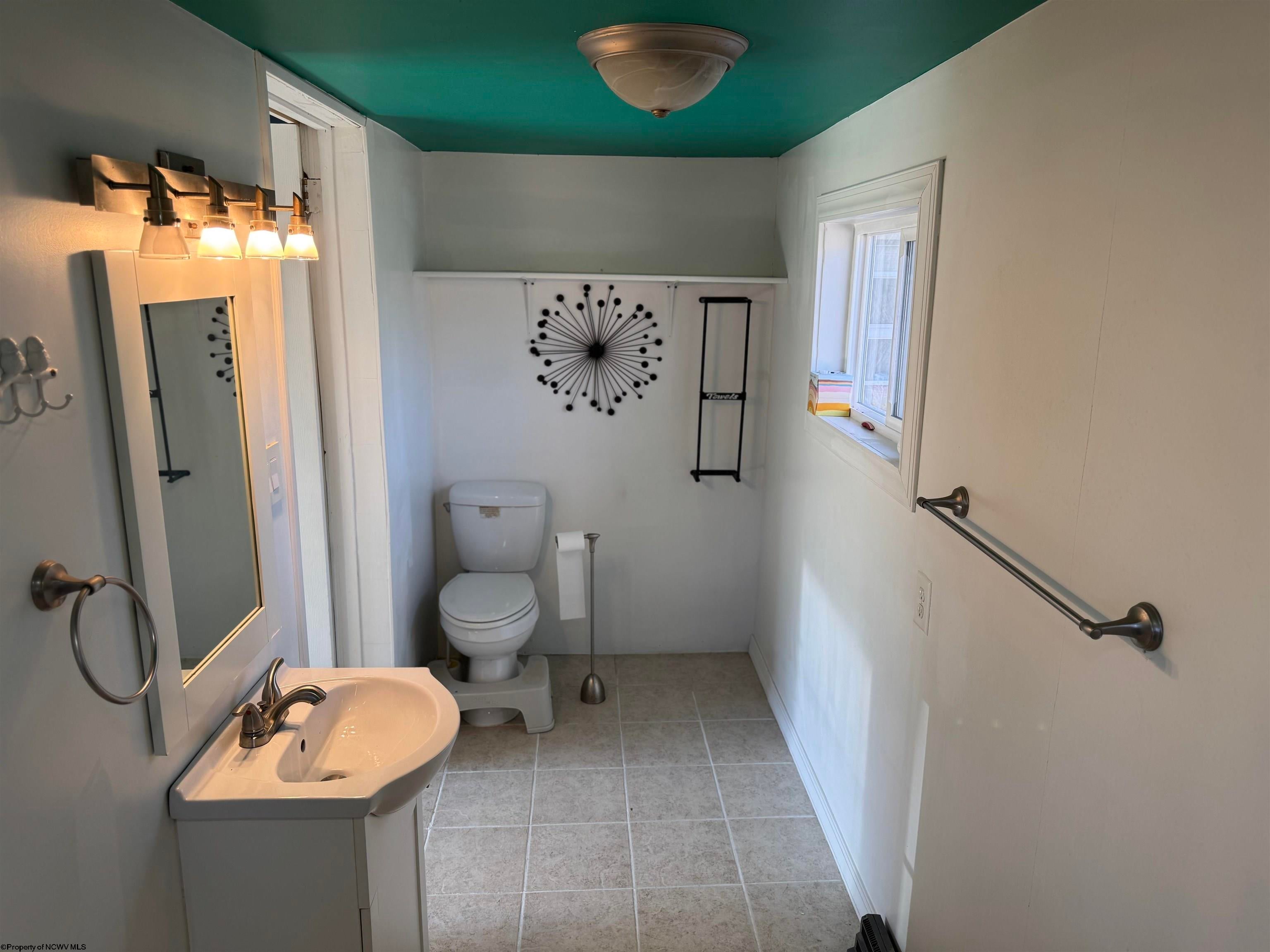 111 Fairview Street Rivesville, WV 26588 - Photo 7 of 27 Gallery Image 7