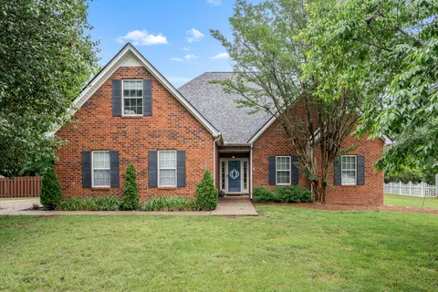 $432,500 | 3342 Meadowhill Drive, Murfreesboro, TN 37130