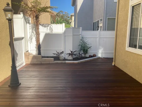 a view of a entryway of the house