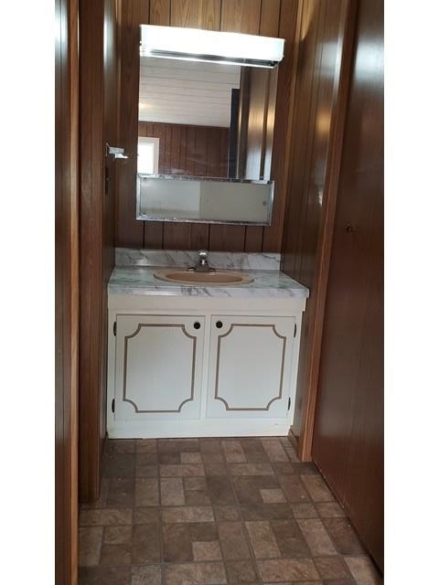 502 South Broad Street Harrison, MI 48625 - Photo 13 of 41 1940628-4fcb3949-4b59-49e6-bd60-e7280f5deea8.JPG