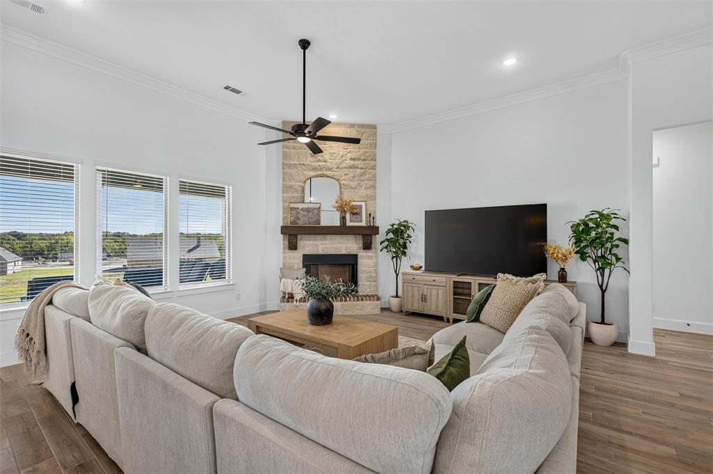 813 Vly Rdg Road Van Alstyne, TX 75495 - Photo 10 of 40 Gallery Image 10