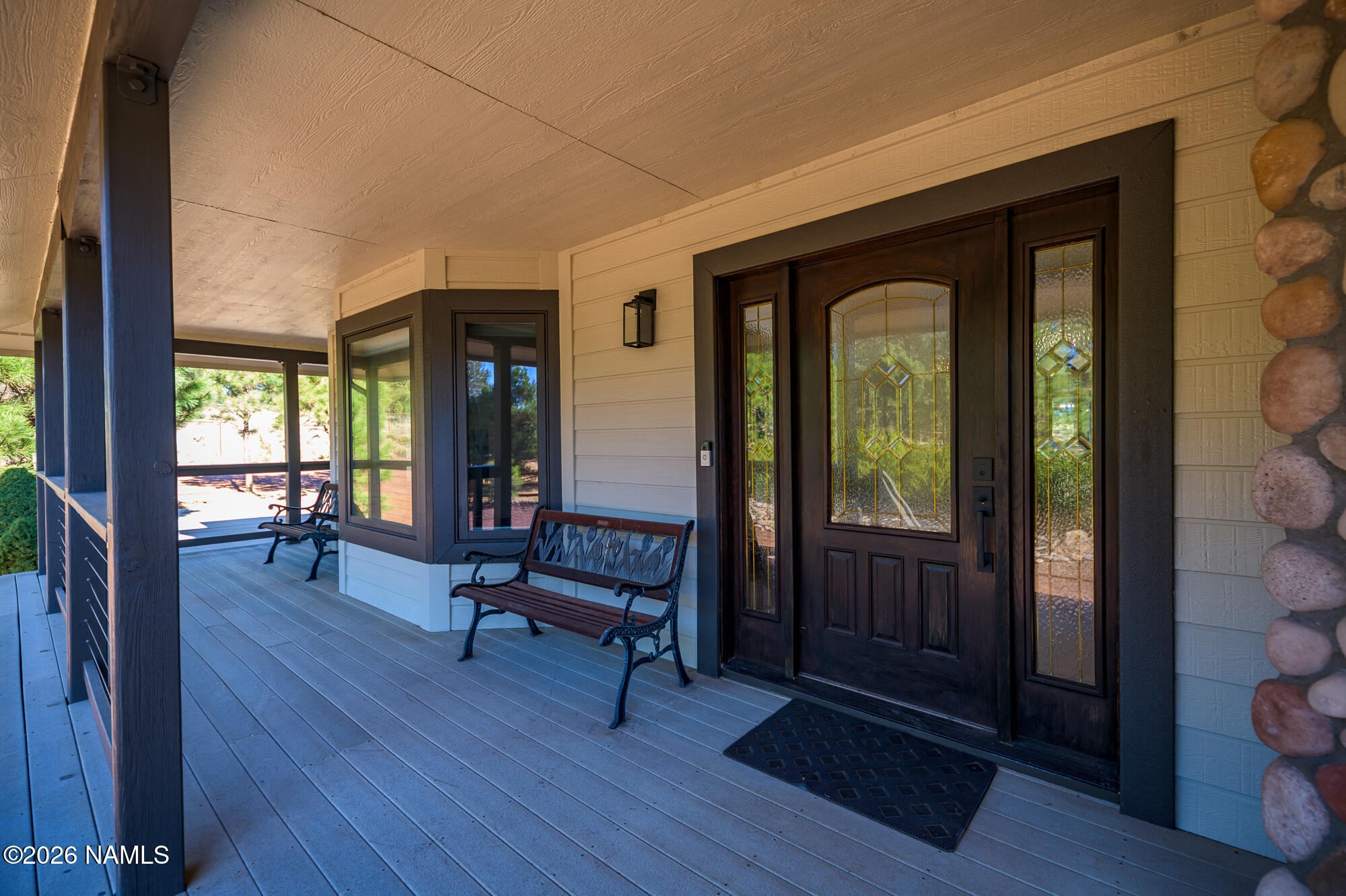 4540 Forest Ranches Loop Parks, AZ 86018 - Photo 29 of 60 a living room with furniture and a window