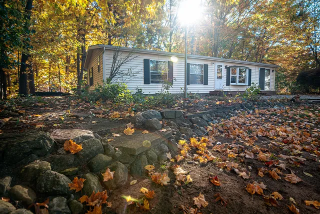 $449,000 | 2215 North Holiday Drive, Mears, MI 49436