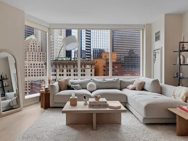 $5,900 | 1 Franklin Street, Unit 1109, Boston, MA 02110