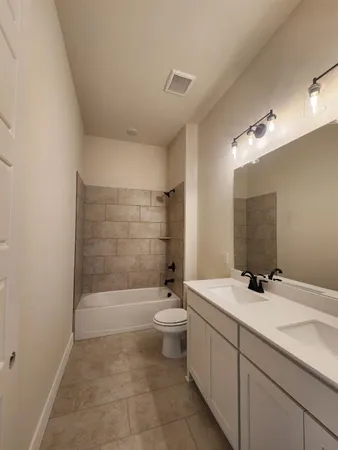 $599,900 | 2433 Meteor Drive, Krum, TX 76249