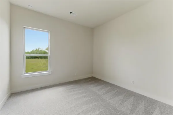 $589,900 | 2433 Meteor Drive, Krum, TX 76249