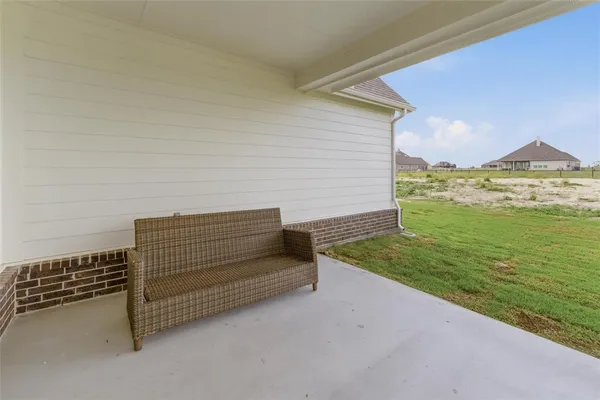 $589,900 | 2433 Meteor Drive, Krum, TX 76249