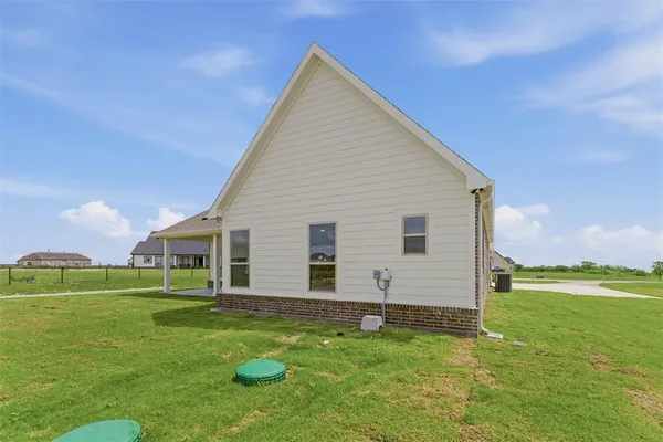 $589,900 | 2433 Meteor Drive, Krum, TX 76249