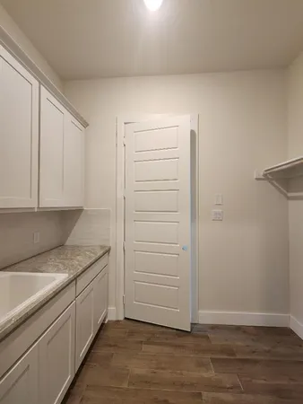 $599,900 | 2433 Meteor Drive, Krum, TX 76249