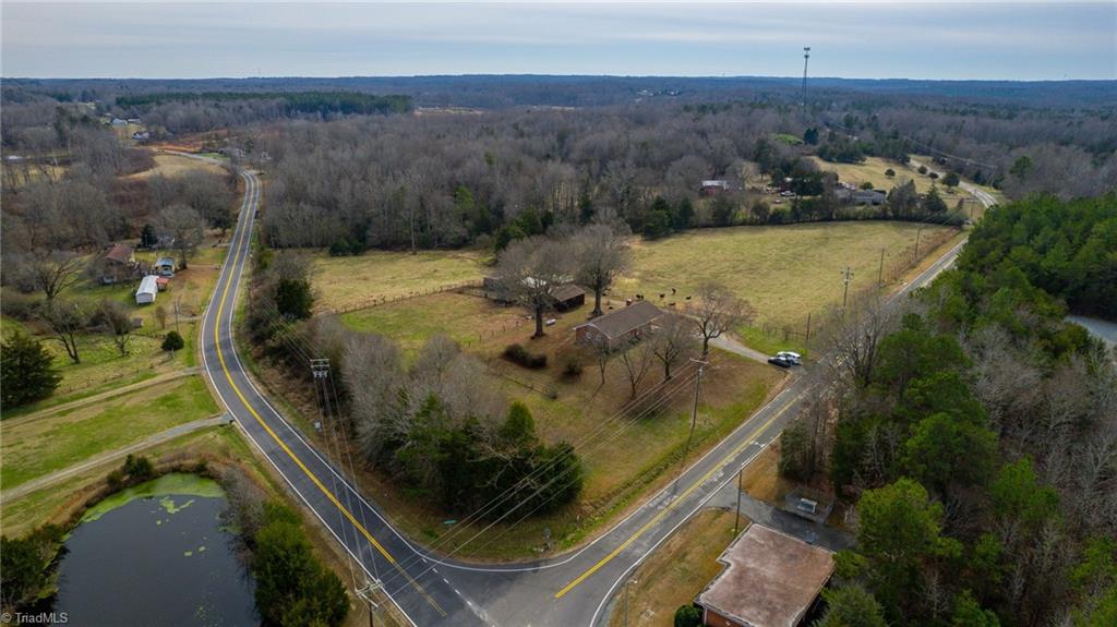 6405 Alamance County Line Road Liberty, NC 27298 - Photo 26 of 27 Gallery Image 26