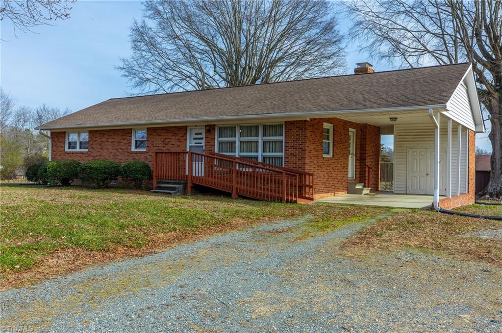 6405 Alamance County Line Road Liberty, NC 27298 - Photo 3 of 27 Gallery Image 3