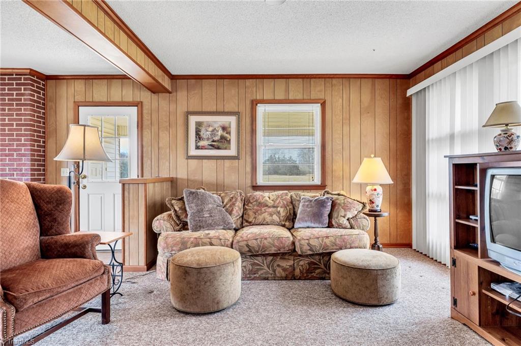 6405 Alamance County Line Road Liberty, NC 27298 - Photo 8 of 27 Gallery Image 8