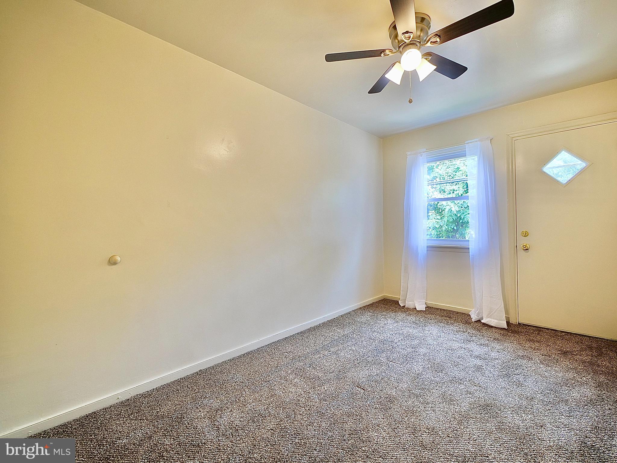 925 Barker Road Sharon Hill, PA 19079 - Photo 17 of 27 Gallery Image 17