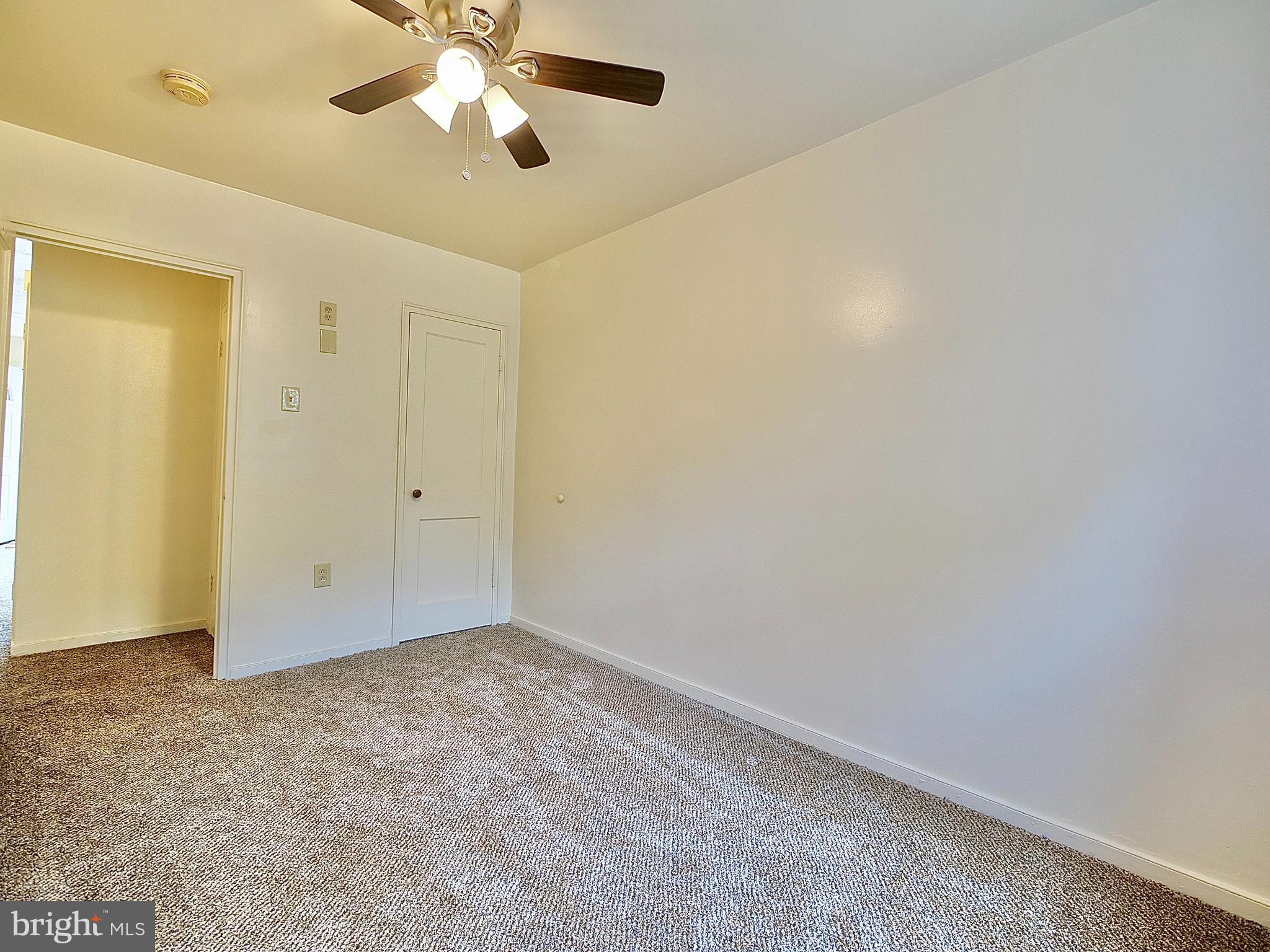 925 Barker Road Sharon Hill, PA 19079 - Photo 18 of 27 Gallery Image 18