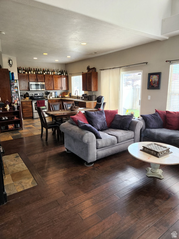 710 Sandy Point Drive Sandy, UT 84094 - Photo 5 of 34