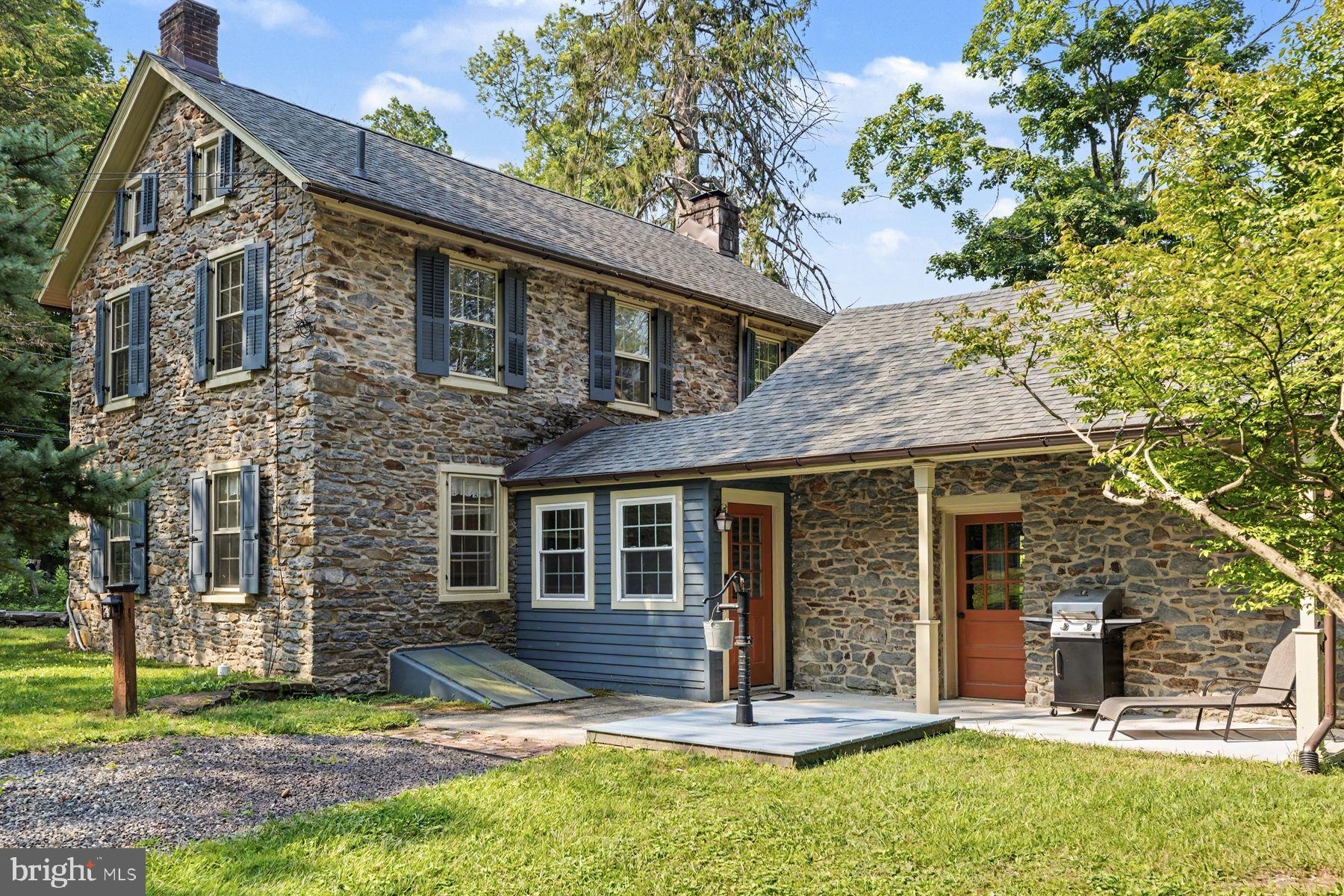 1067 West Thatcher Road Quakertown, PA 18951 - Photo 2 of 60