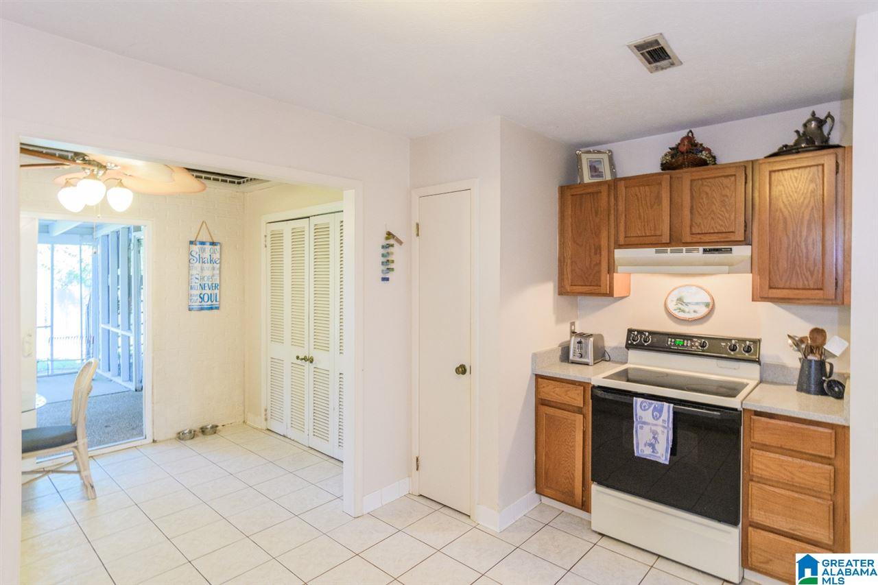 621 Cove Point Drive Riverside, AL 35135 - Photo 13 of 50