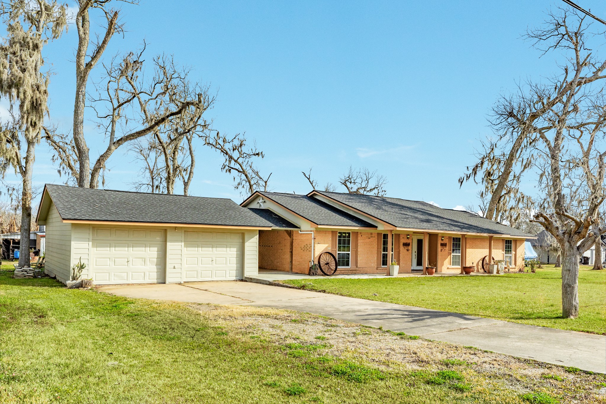 400 Pecan Estates Road, Unit C616R Angleton, TX 77515 - Photo 2 of 21