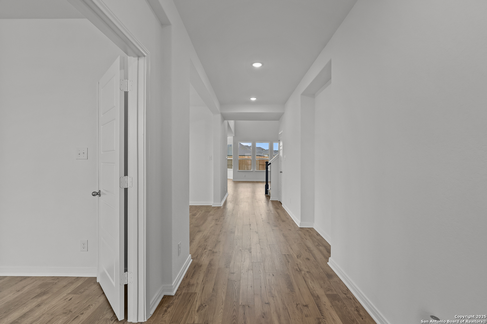 4544 Yoakum Valley Schertz, TX 78108 - Photo 4 of 40