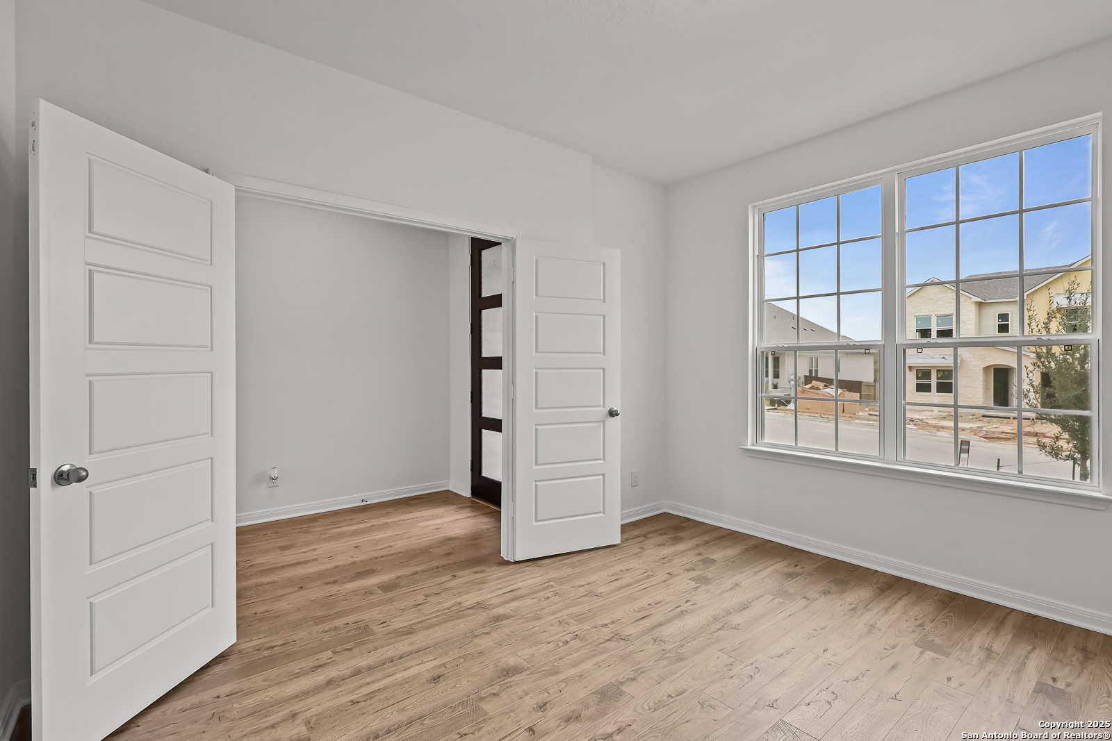 4544 Yoakum Valley Schertz, TX 78108 - Photo 5 of 40