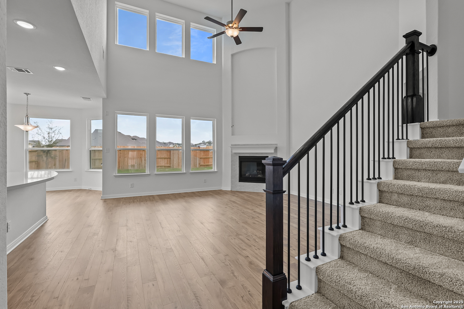 4544 Yoakum Valley Schertz, TX 78108 - Photo 8 of 40