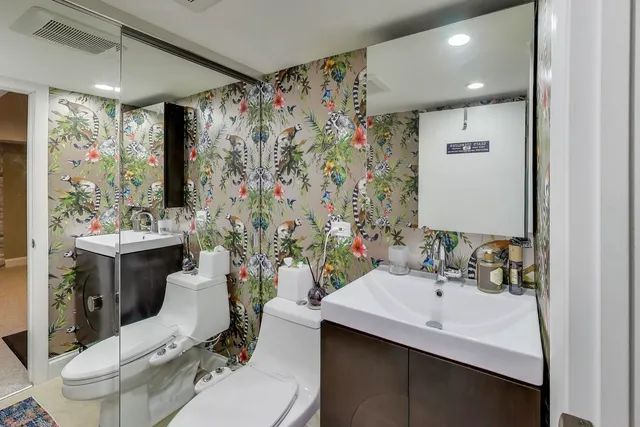 $640,000 | 2235 North Lakewood Avenue, Unit FN, Chicago, IL 60614